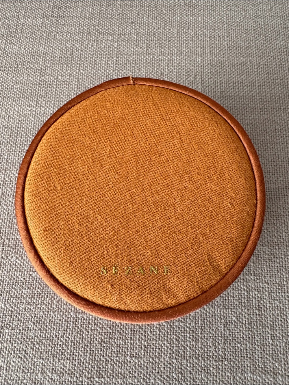 NWOT Sézane Round Ochre Marigold Canvas Travel Jewelry Box Case